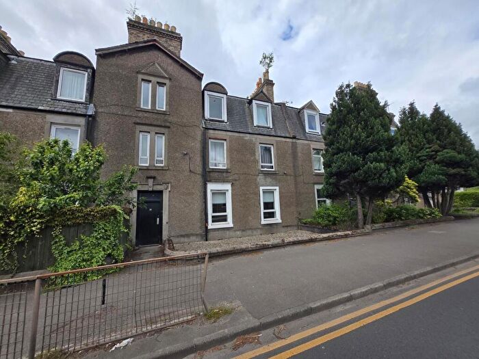 2 Bedroom Flat To Rent In Dunkeld Road Perth, PH1