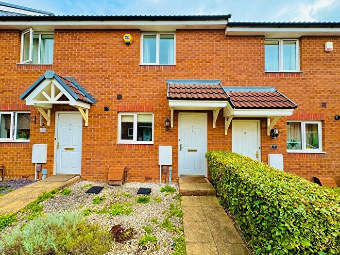 2 Bedroom Terraced House To Rent In Trowbridge Close, Swindon, SN2