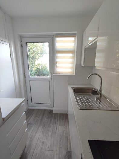 2 Bedroom Apartment To Rent In Mill Lane, Romford, London, RM6