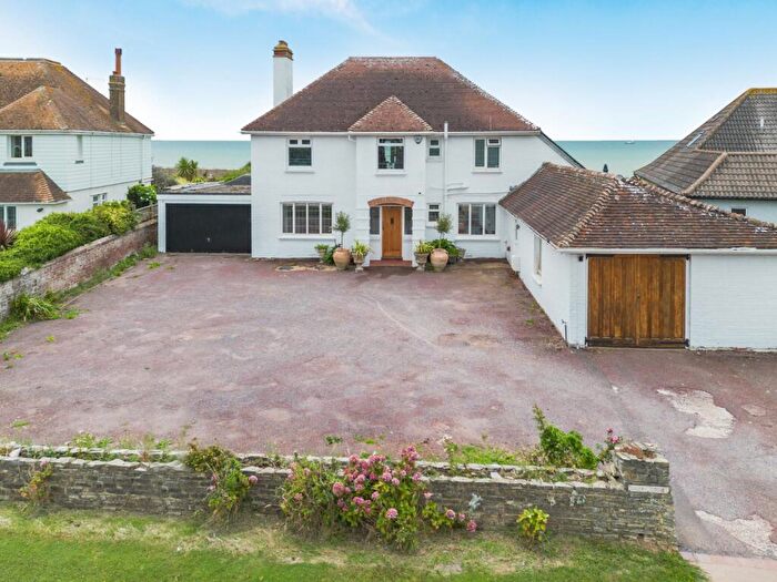 5 Bedroom Detached House For Sale In Gorse Avenue, Kingston Gorse, East Preston, Littlehampton, BN16