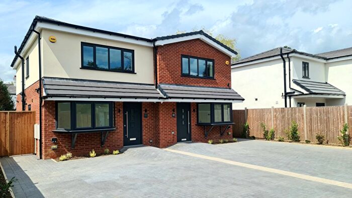 2 Bedroom Semi Detached House To Rent In The Myrke, Datchet, SL3