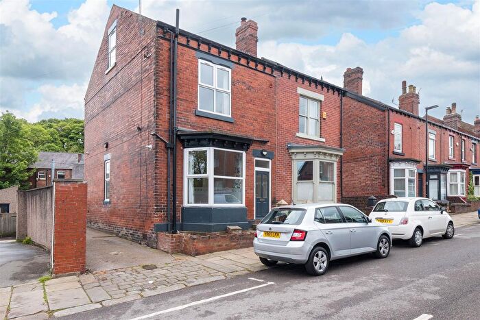 5 Bedroom Semi-detached House For Sale In Onslow Road, S11