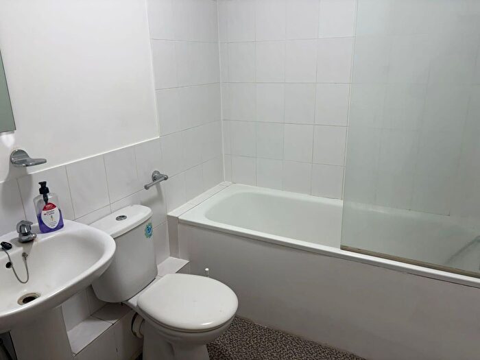 1 Bedroom Property To Rent In - Pencester Road, Dover, CT16