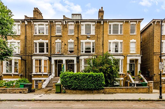 1 Bedroom Flat To Rent In Highbury Hill, Highbury, London, N5