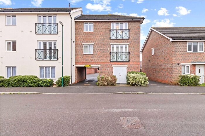 1 Bedroom Flat For Sale In Meaden Way, Felpham, PO22