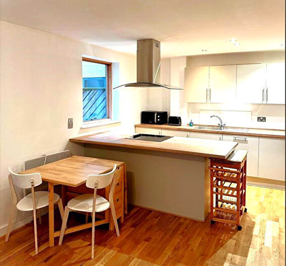2 Bedroom Apartment To Rent In Melia House, Green Quarter, Lord Street, Manchester, Lancashire, M4