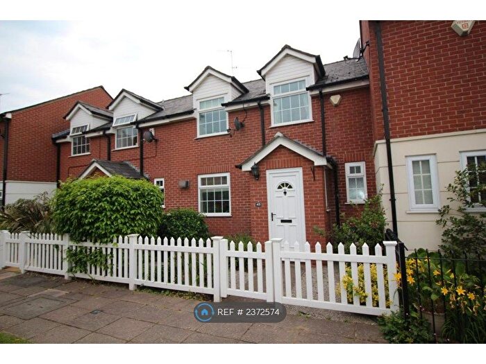 2 Bedroom Semi-Detached House To Rent In Merchants Quay, Salford Quays, M50