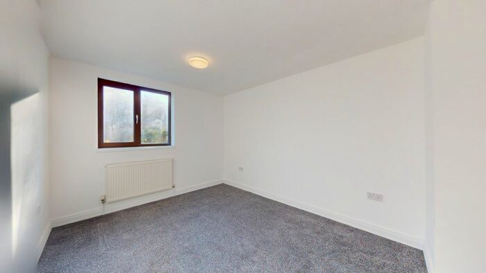 3 Bedroom Flat To Rent In Summerwood Road, Isleworth, TW7