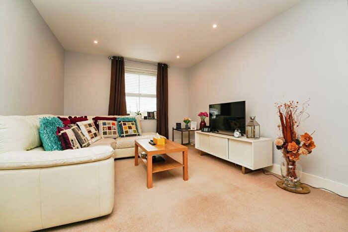 1 Bedroom Flat For Sale In Armstrong Drive, Worcester, Worcestershire, WR1