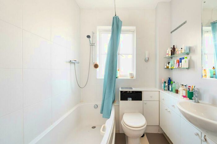 2 Bedroom Flat To Rent In Daventry Street, Marylebone, London, NW1