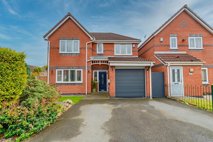4 Bedroom Detached House For Sale In Frank Fold, Heywood, OL10