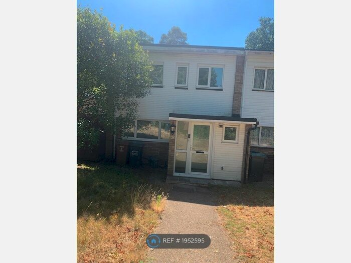 3 Bedroom End Of Terrace House To Rent In Lower Tail, Watford, WD19