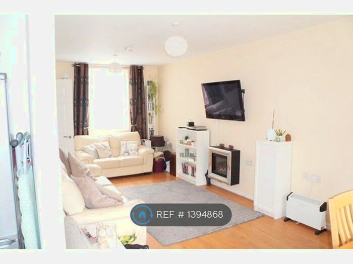 2 Bedroom Terraced House To Rent In Argyle Street, St. Helens, WA10