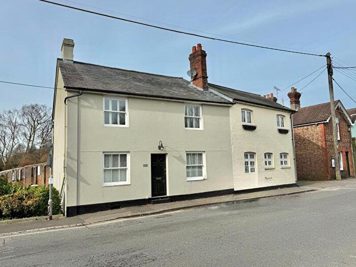 3 Bedroom Semi-Detached House For Sale In High Street, Handcross, RH17