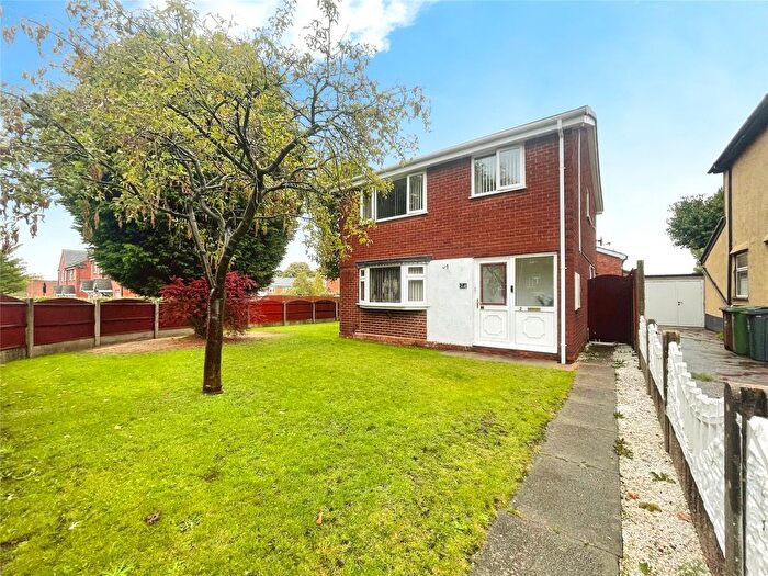 3 Bedroom Detached House For Sale In Henley Close, Walsall, West Midlands, WS3