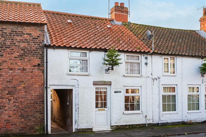 2 Bedroom Cottage To Rent In Main Street, Ottringham, HU12