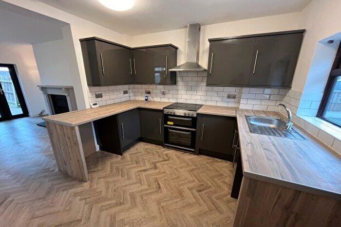 3 Bedroom Terraced House To Rent In Colliery Row, Swadlincote, DE11