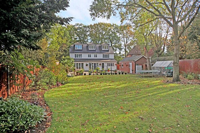 6 Bedroom Detached House To Rent In Winkfield Road, Windsor, SL4