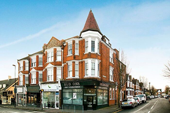 1 Bedroom Flat To Rent In Station Road, Winchmore Hill, London, N21