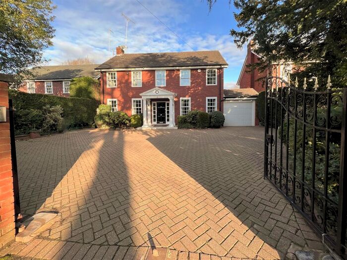 4 Bedroom Detached House To Rent In Sorrento, Hawley Lane, Hale Barns, WA15