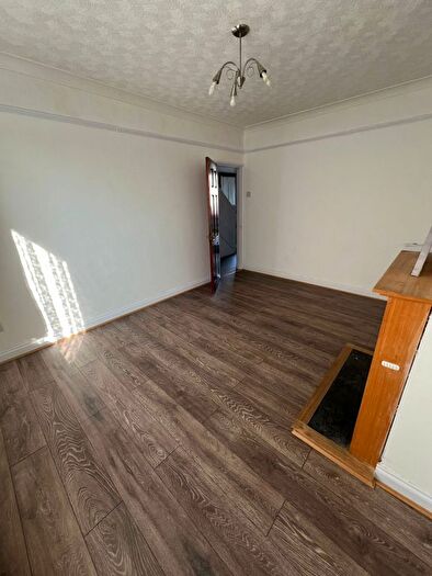 3 Bedroom Terraced House To Rent In Dagenham, RM8