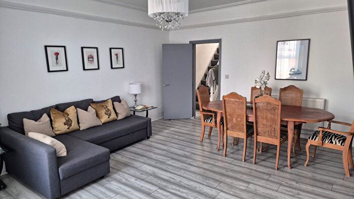 3 Bedroom Flat To Rent In Moss Lane, Orrell Park, Liverpool, L9