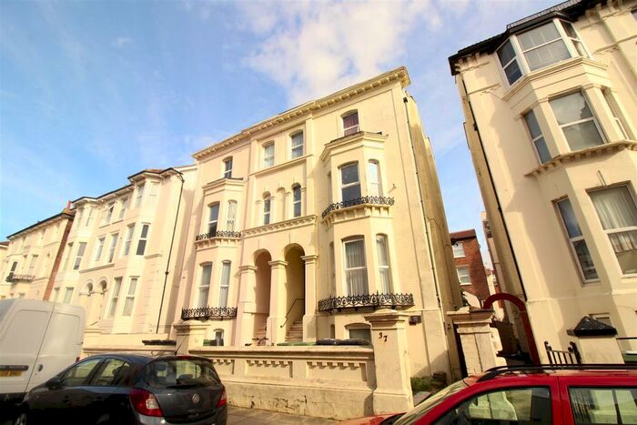 3 Bedroom Flat To Rent In Nightingale Road, Southsea, PO5