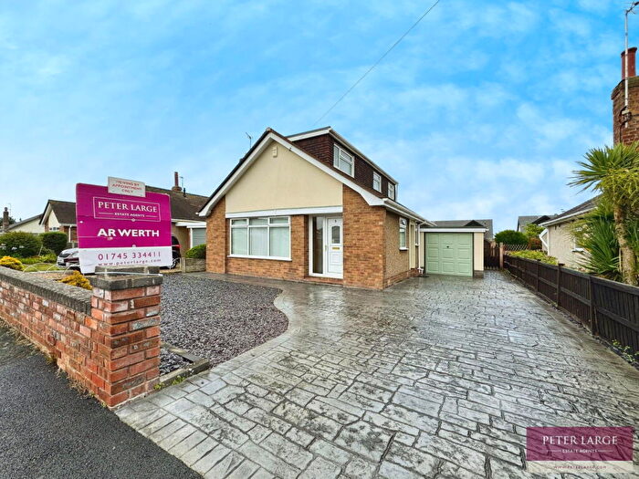 3 Bedroom Detached Bungalow For Sale In Maes Y Bryn, Rhuddlan, LL18