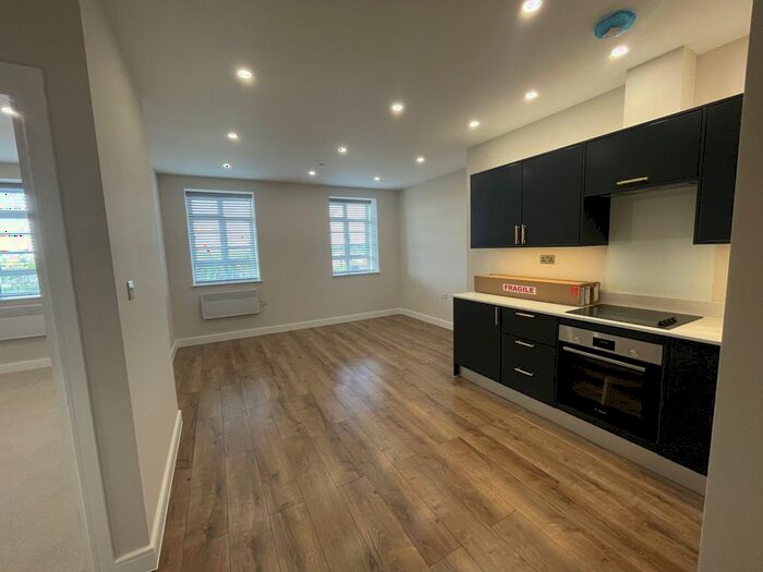 1 Bedroom Flat To Rent In Lemna Road, London, E11