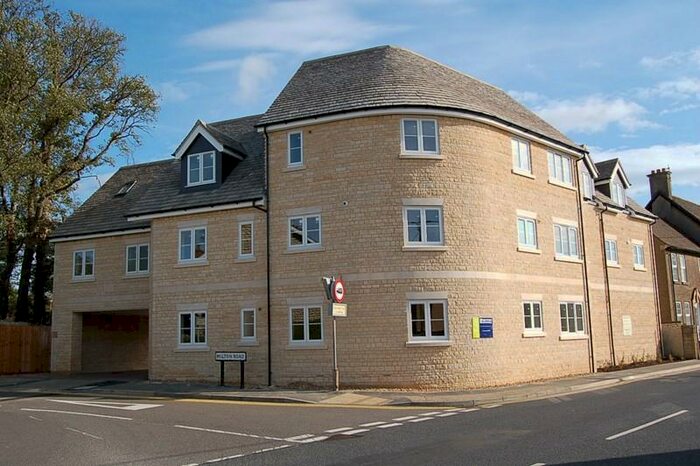 2 Bedroom Apartment To Rent In Grove Court, Milton Road, Oundle, Peterborough, PE8