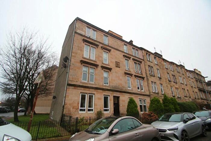 2 Bedroom Flat To Rent In Roslea Drive, Dennistoun, G31