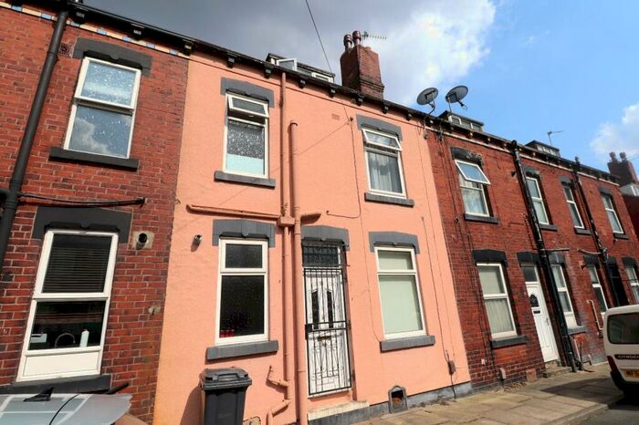 2 Bedroom Terraced House To Rent In Armley, Leeds, LS12