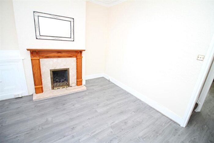 2 Bedroom Property To Rent In Ceylon Street, Manchester, M40