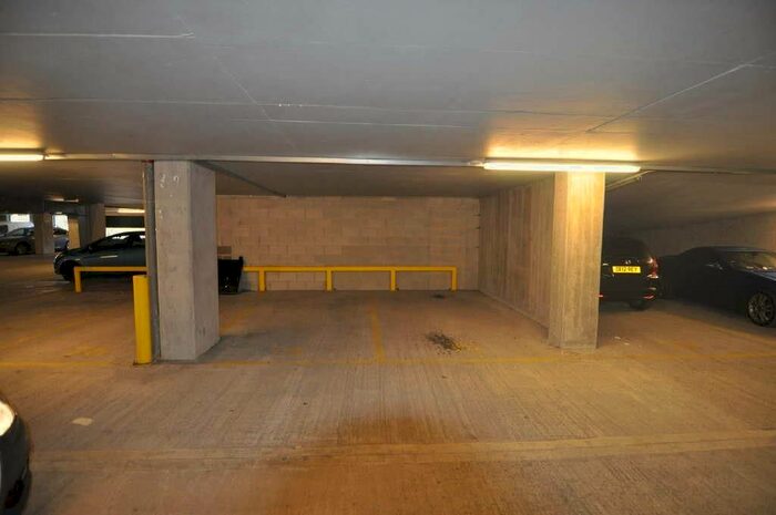 1 Bedroom Flat To Rent In Stone Street, Bradford, BD1