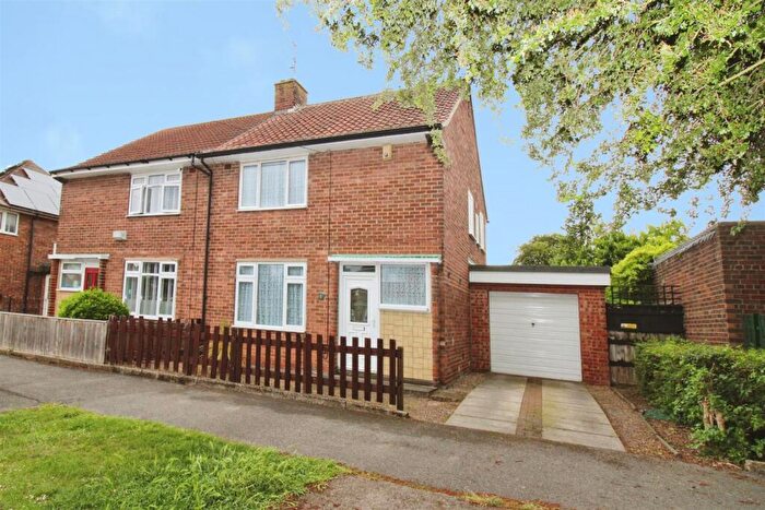 2 Bedroom Semi-Detached House For Sale In Milne Road, Hull, HU9
