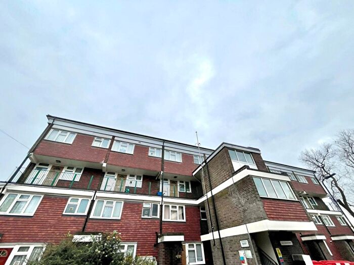 1 Bedroom Flat To Rent In Hindhead Gardens, Northolt, Greater London, UB5