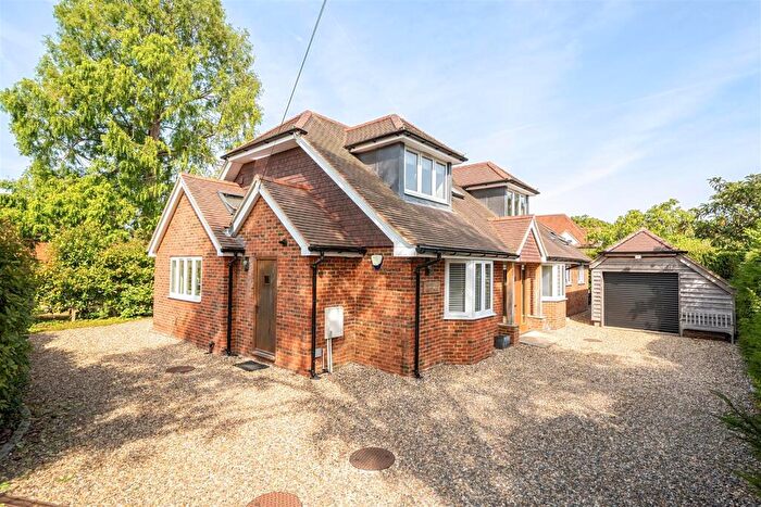 4 Bedroom Detached House For Sale In Fairwell Lane, West Horsley, KT24