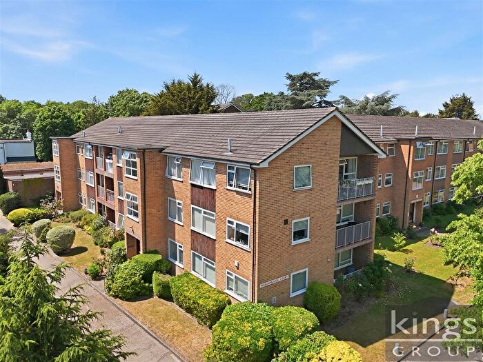 2 Bedroom Flat For Sale In Village Road, Enfield, EN1