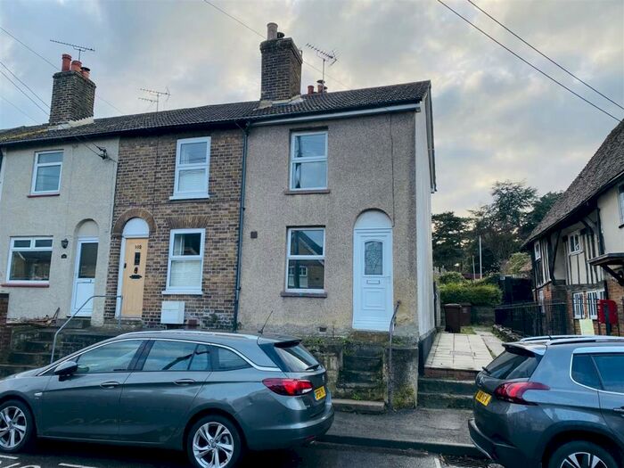 2 Bedroom End Of Terrace House To Rent In High Street, Halling, ME2