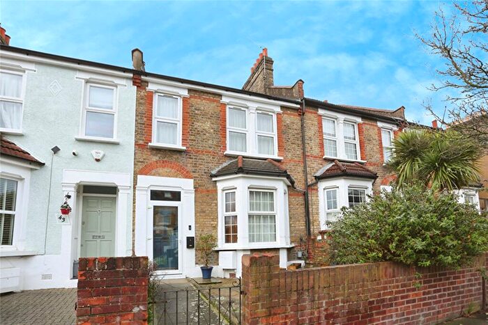 4 Bedroom Terraced House For Sale In Braidwood Road, London, SE6