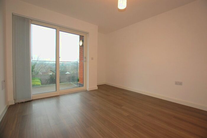 1 Bedroom Flat To Rent In Ringers Road, Bromley BR1