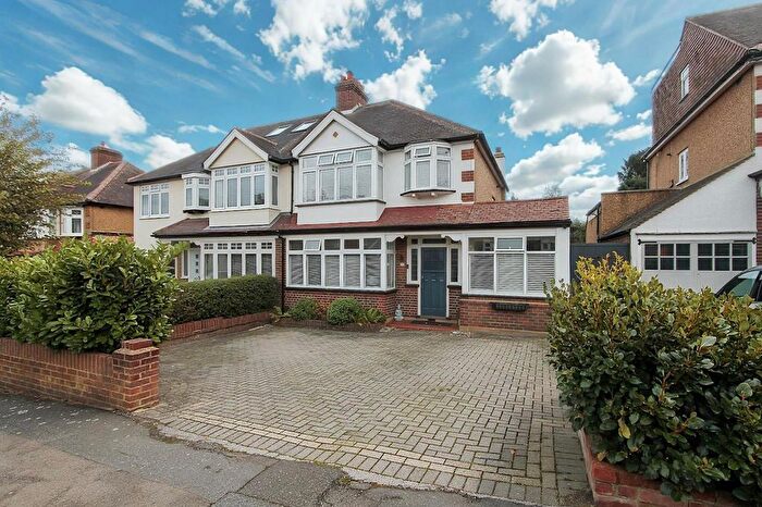 4 Bedroom Semi Detached House For Sale In Highfield Road, Sutton, SM1