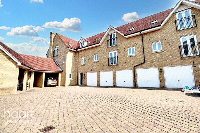 2 Bedroom Apartment For Sale In Eglinton Drive, Chelmsford, CM2