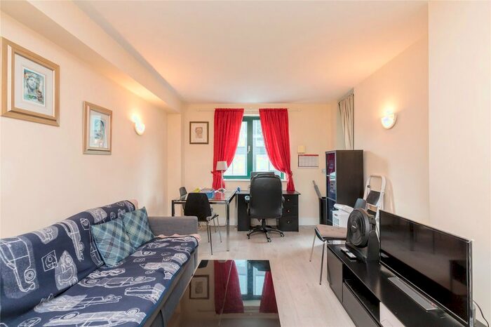 1 Bedroom Flat To Rent In Londinium Tower, Mansell Street, E1