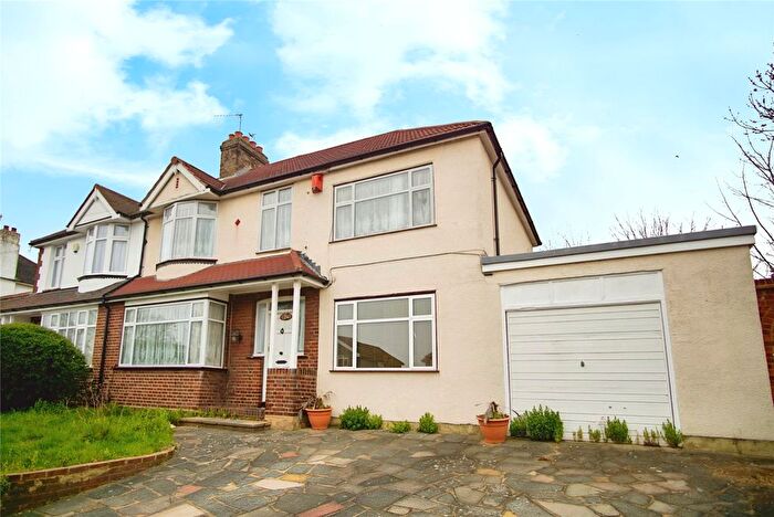 4 Bedroom Semi-Detached House To Rent In Orchard Avenue, Belvedere, DA17