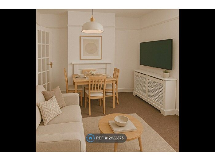 2 Bedroom Flat To Rent In Moira Court, London, SW17