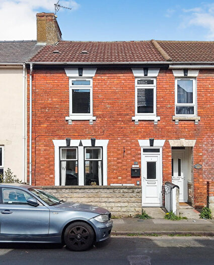 4 Bedroom Block Of Apartments For Sale In North Street, Swindon, SN1