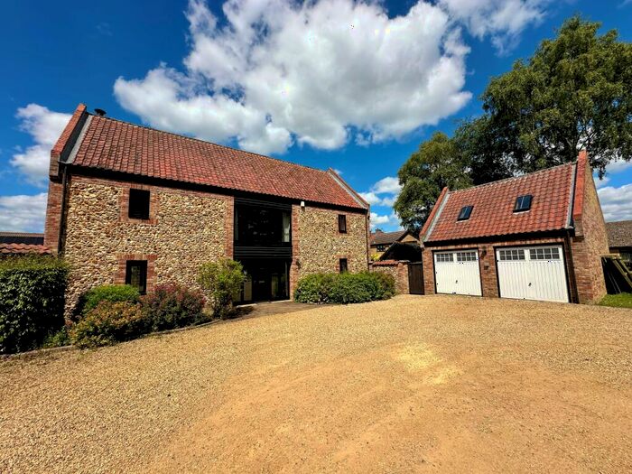 6 Bedroom Barn Conversion To Rent In Main Street, Hockwold, Thetford, IP26