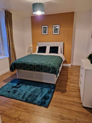 2 Bedroom Flat To Rent In Park Street, Minehead, TA24