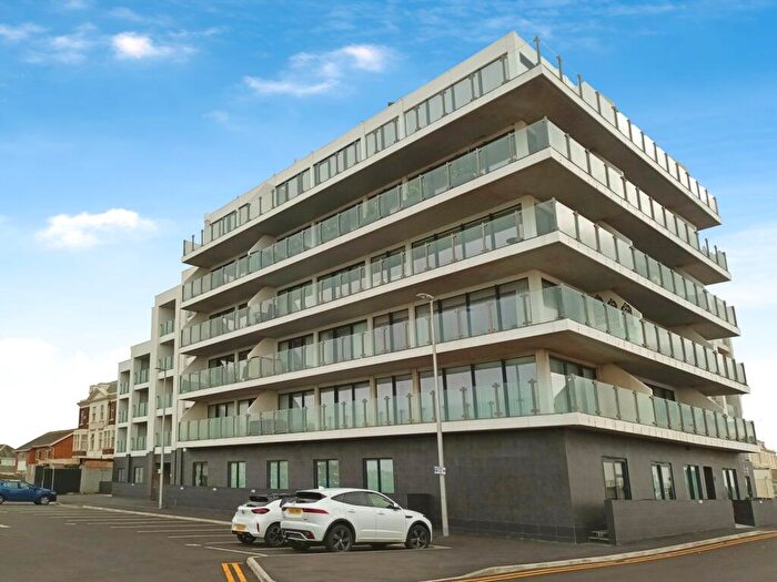 3 Bedroom Apartment For Sale In New South Promenade, Blackpool, Lancashire, FY4